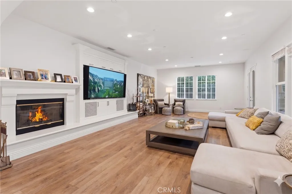 Additional image 71 of 26962 Alsace Dr, Calabasas, CA 91302