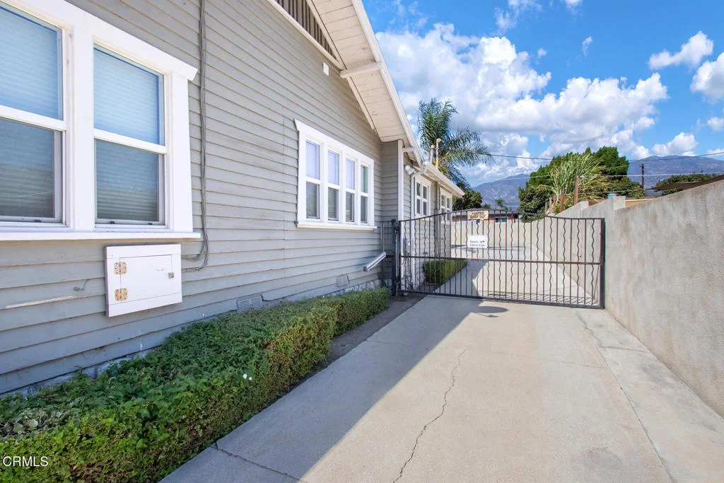 123 E Central Avenue, Monrovia, CA 91016