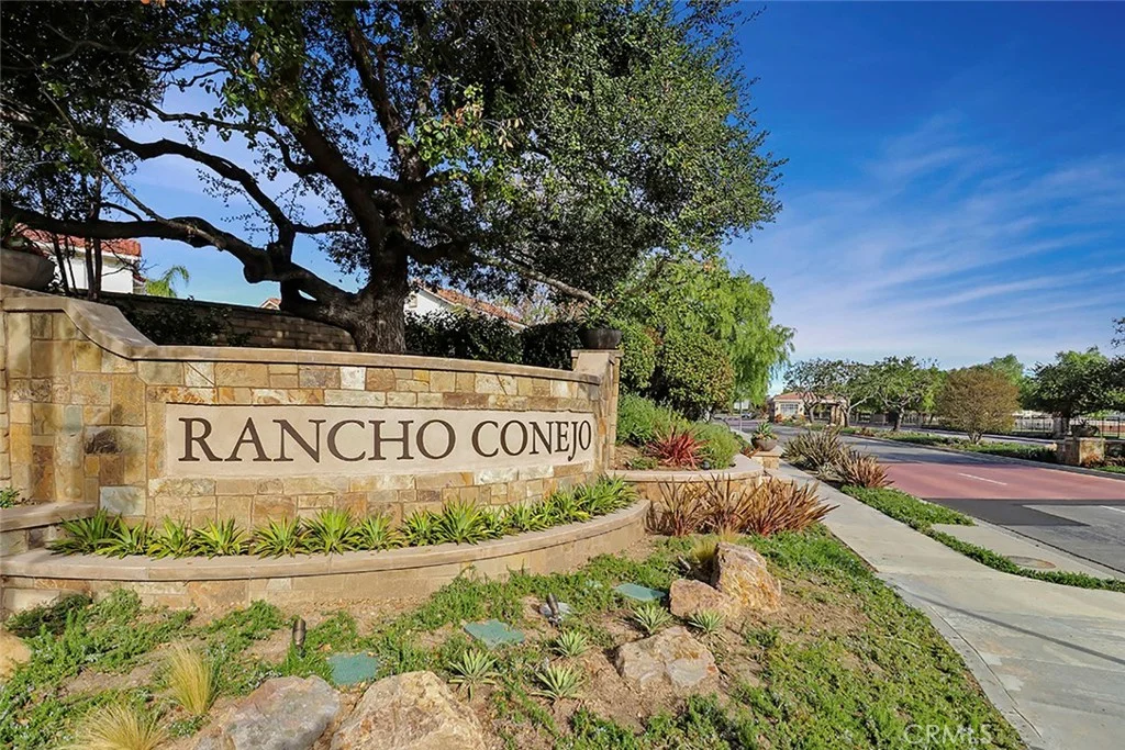 1739 Amarelle St, Newbury Park, CA 91320