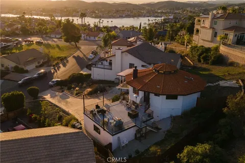 29684 Yellow Gold Drive, Canyon Lake, CA MLS: GD25070467