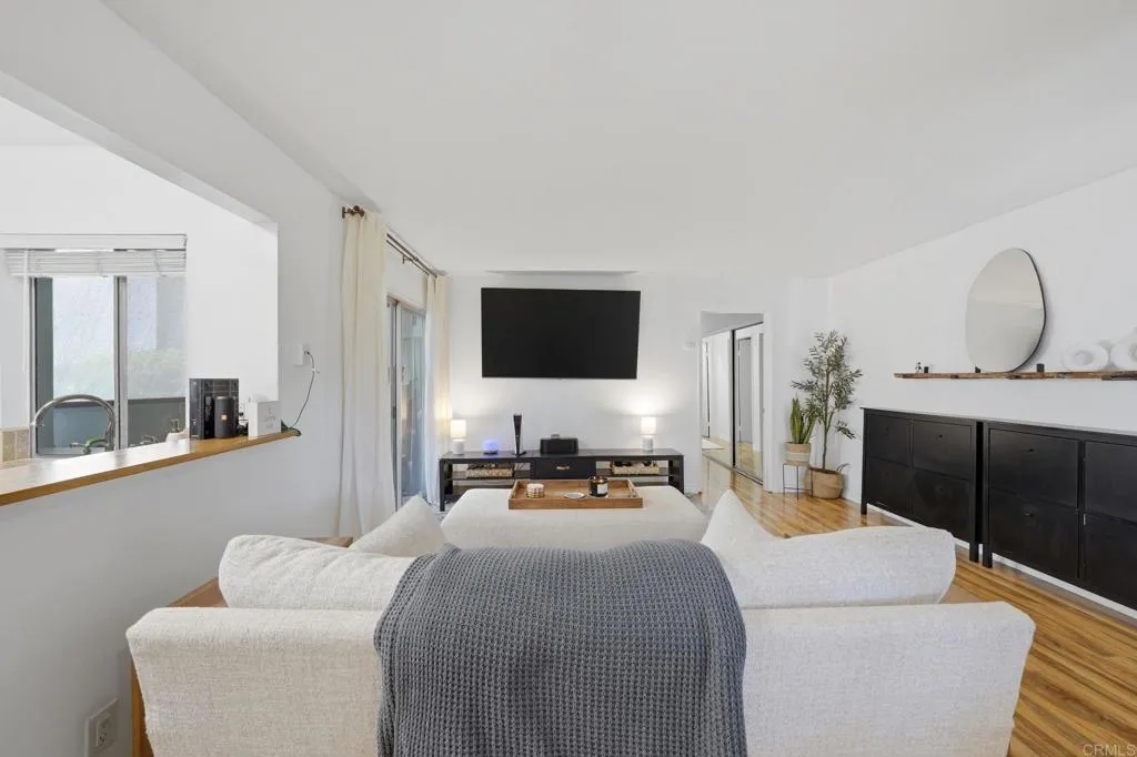 Additional image 31 of 1385 Caminito Gabaldon Unit E, San Diego, CA 92108