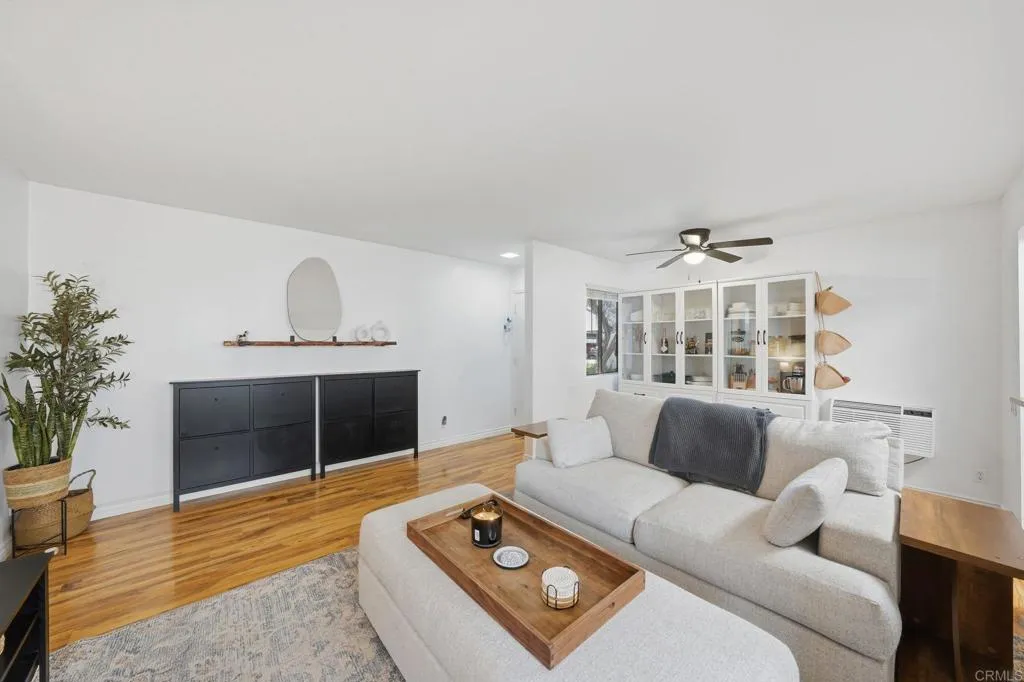 Additional image 33 of 1385 Caminito Gabaldon Unit E, San Diego, CA 92108