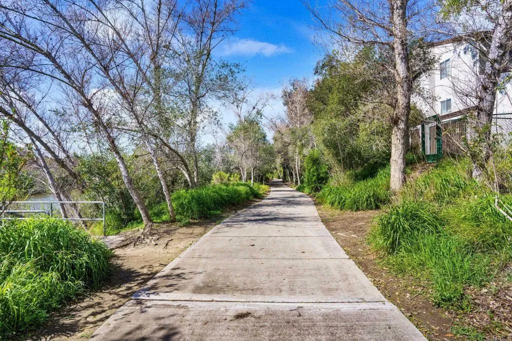 Additional image 48 of 1385 Caminito Gabaldon Unit E, San Diego, CA 92108