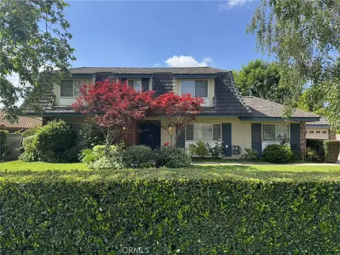 300 W Wistaria Avenue, Arcadia, CA MLS: OC25107568