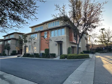 7666 Papyrus Place Unit 2, Rancho Cucamonga, CA MLS: TR25055620