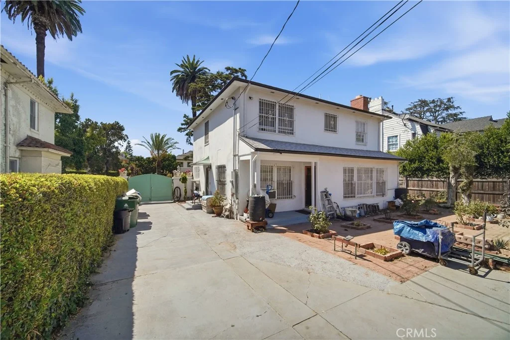 1826 Wellington Road, Los Angeles, CA 90019