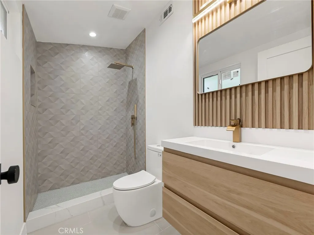 Additional image 25 of 20528 Hamlin Street, Winnetka, CA 91306