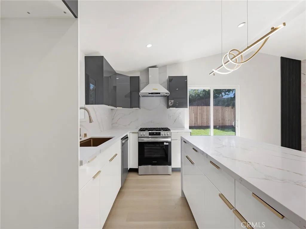 Additional image 11 of 20528 Hamlin Street, Winnetka, CA 91306