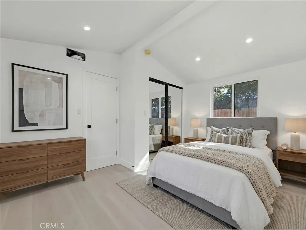 Additional image 6 of 20528 Hamlin Street, Winnetka, CA 91306