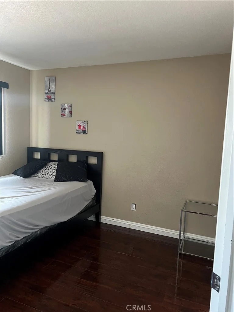 453 Cherry Vista Apt B Dr, Perris, CA 92571 photo 2