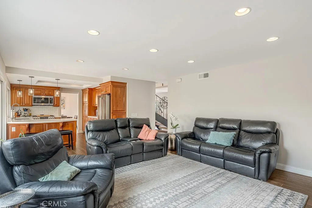 Additional image 85 of 6901 Spickard Dr, Huntington Beach, CA 92647