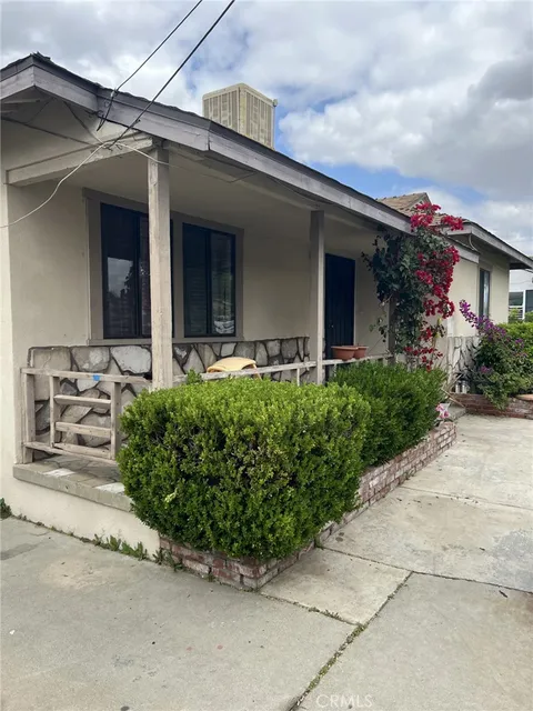 9850 Cypress Avenue, Fontana, CA MLS: DW25088665
