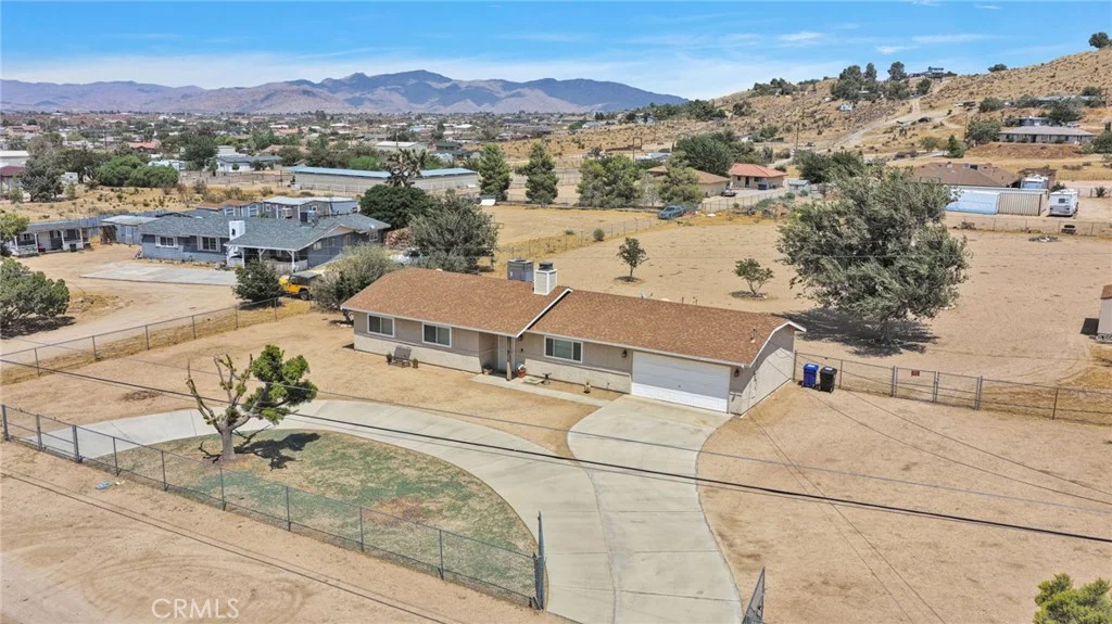 9515 Yucca Street, Apple Valley, CA 92308