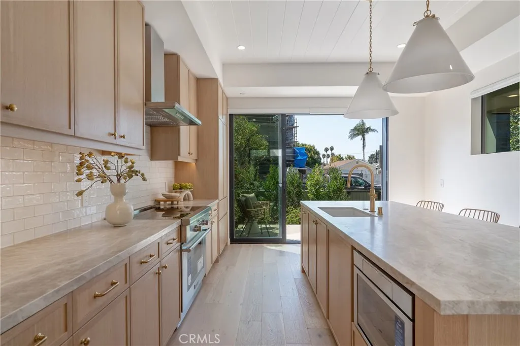 Additional image 87 of 11825 Tennessee Avenue, Los Angeles, CA 90064