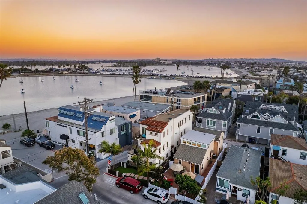 Additional image 29 of 821 San Juan Place, San Diego, CA 92109