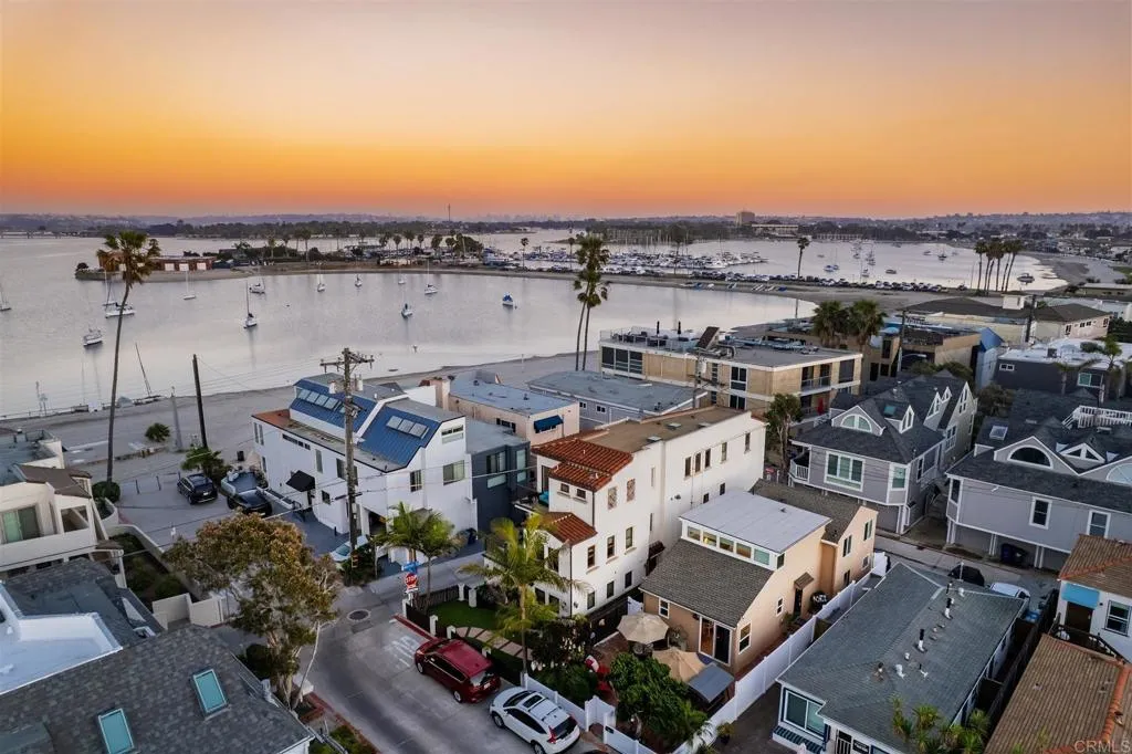 Additional image 30 of 821 San Juan Place, San Diego, CA 92109