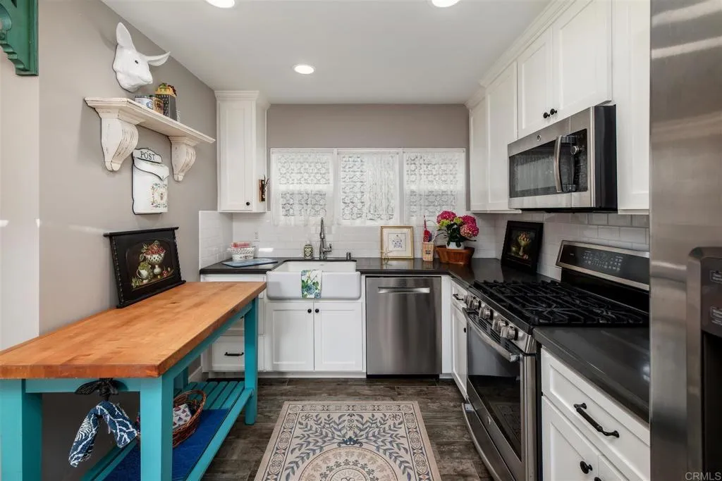 Additional image 17 of 821 San Juan Place, San Diego, CA 92109