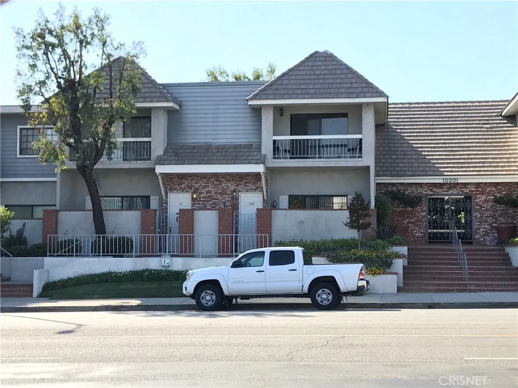 10201 Mason Avenue Unit 54, Chatsworth, CA 91311