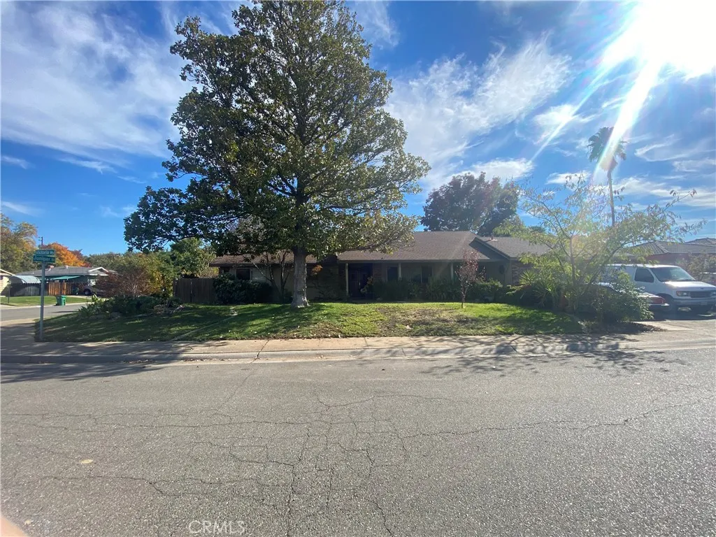 14 Victoria Way, Chico, CA 95926