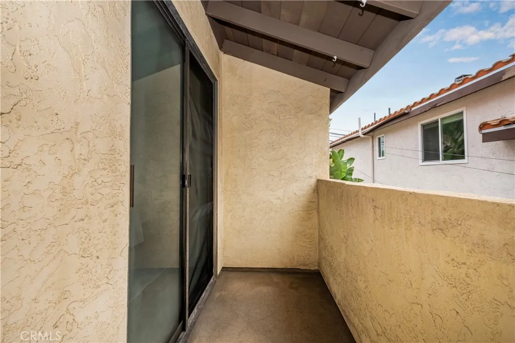 Additional image 46 of 2061 Chatsworth Blvd Unit 5, San Diego, CA 92107