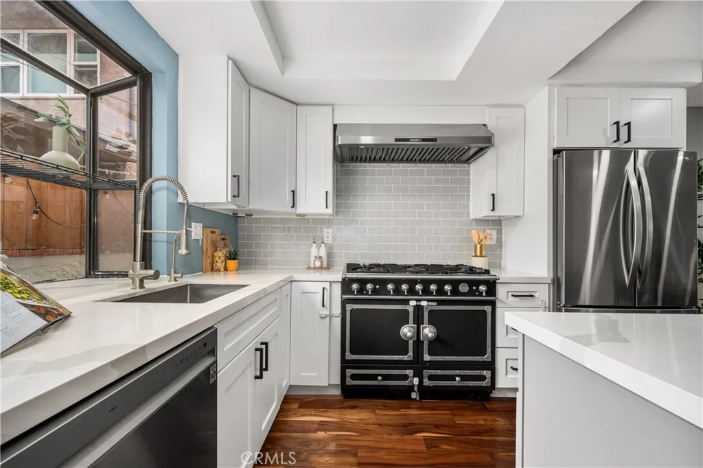 Additional image 24 of 2061 Chatsworth Blvd Unit 5, San Diego, CA 92107