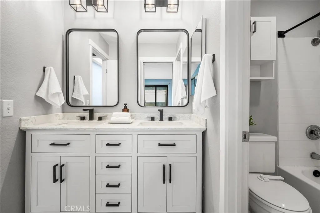 Additional image 38 of 2061 Chatsworth Blvd Unit 5, San Diego, CA 92107