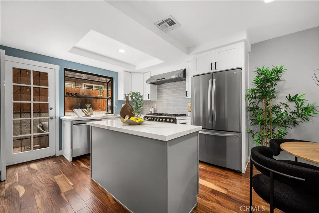 Additional image 25 of 2061 Chatsworth Blvd Unit 5, San Diego, CA 92107