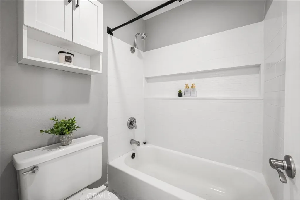 Additional image 102 of 2061 Chatsworth Blvd Unit 5, San Diego, CA 92107