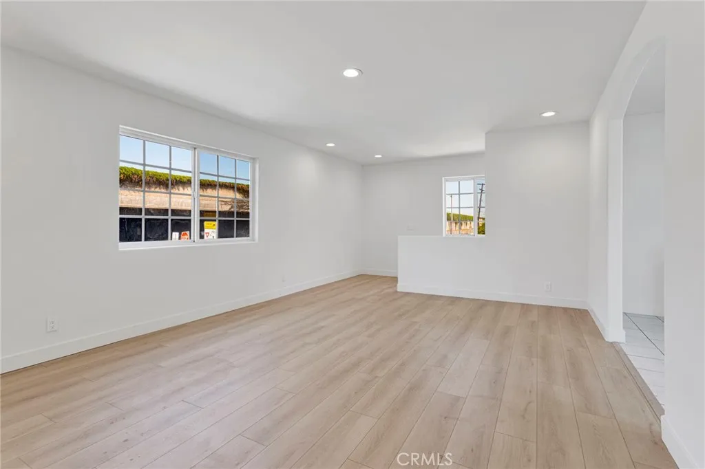 Additional image 4 of 348 W 83rd Street, Los Angeles, CA 90003