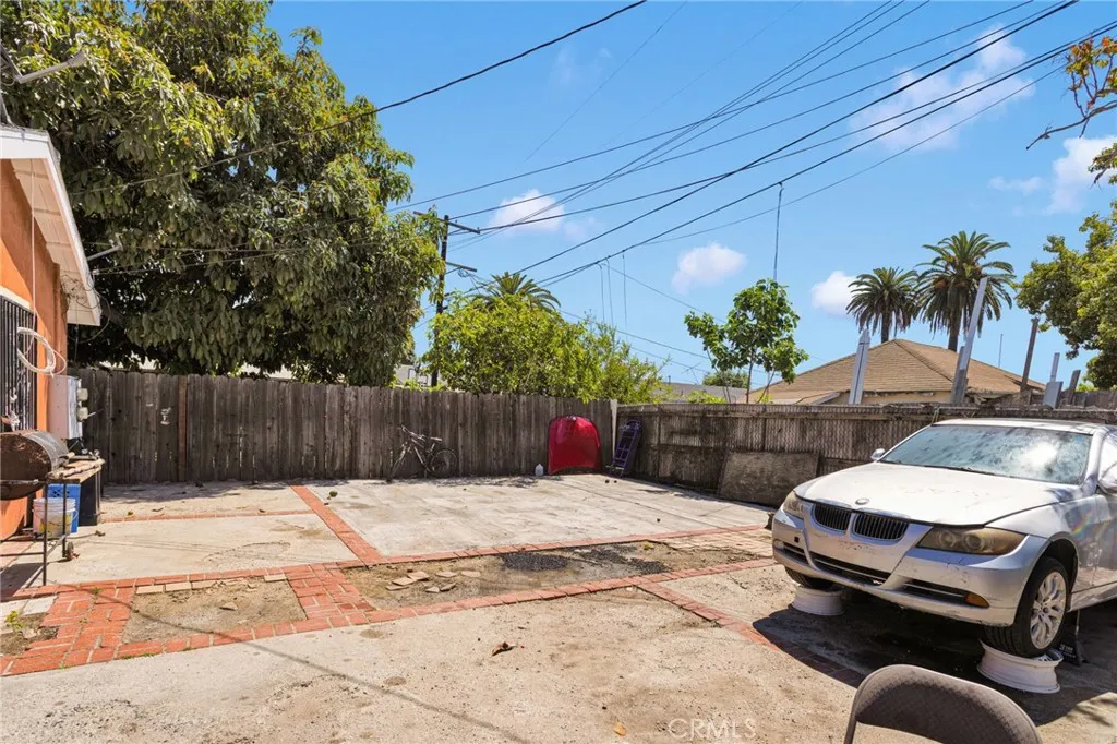 Additional image 67 of 348 W 83rd Street, Los Angeles, CA 90003