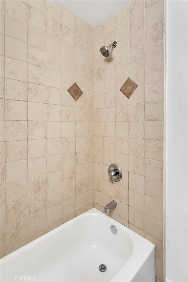 Additional image 55 of 348 W 83rd Street, Los Angeles, CA 90003