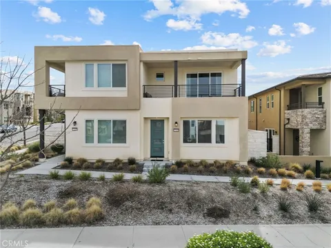 27209 Red Willow Court, Valencia, CA MLS: SR25047012