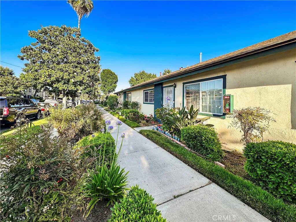 1152 N West St Unit E3