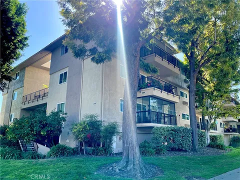 2370 Via Mariposa Unit 3D, Laguna Woods, CA MLS: OC25047063