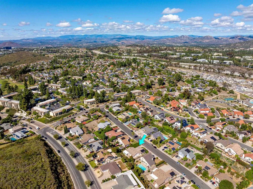 Additional image 99 of 14944 Del Diablo Lane, San Diego, CA 92129