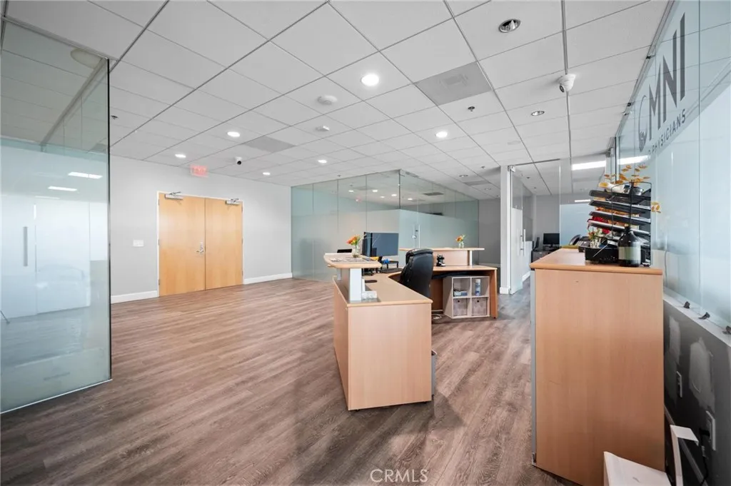 Additional image 38 of 28212 Kelly Johnson Parkway Unit 200, Valencia, CA 91355