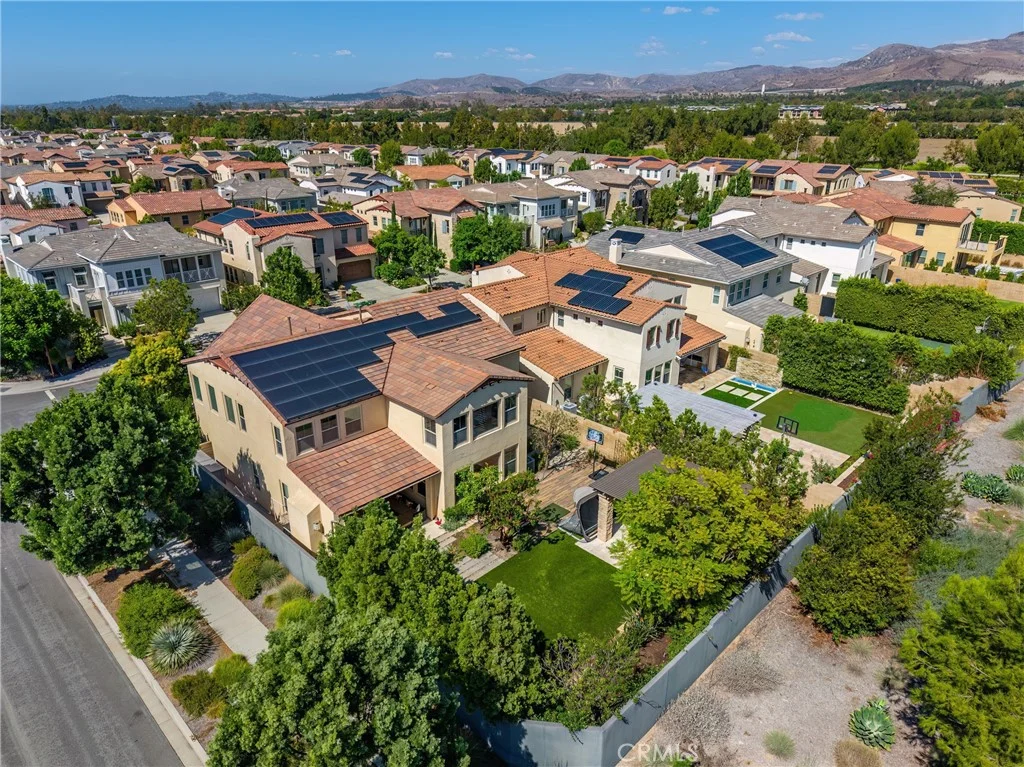 108 Tinker, Irvine, CA 92618 photo 4