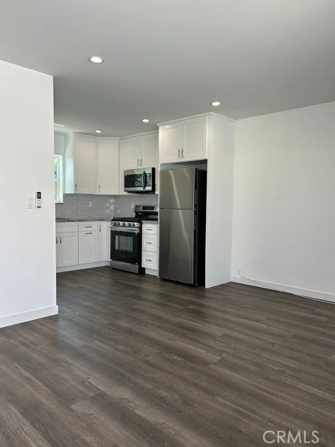 17214 Donmetz St, Granada Hills, CA 91344