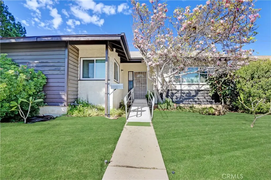 14853 Hubbard Street, Sylmar, CA 91342