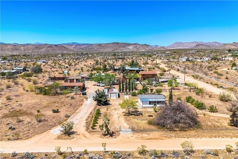 1010 Wamego Trail, Yucca Valley, CA 92284 - MLS#: JT24083314