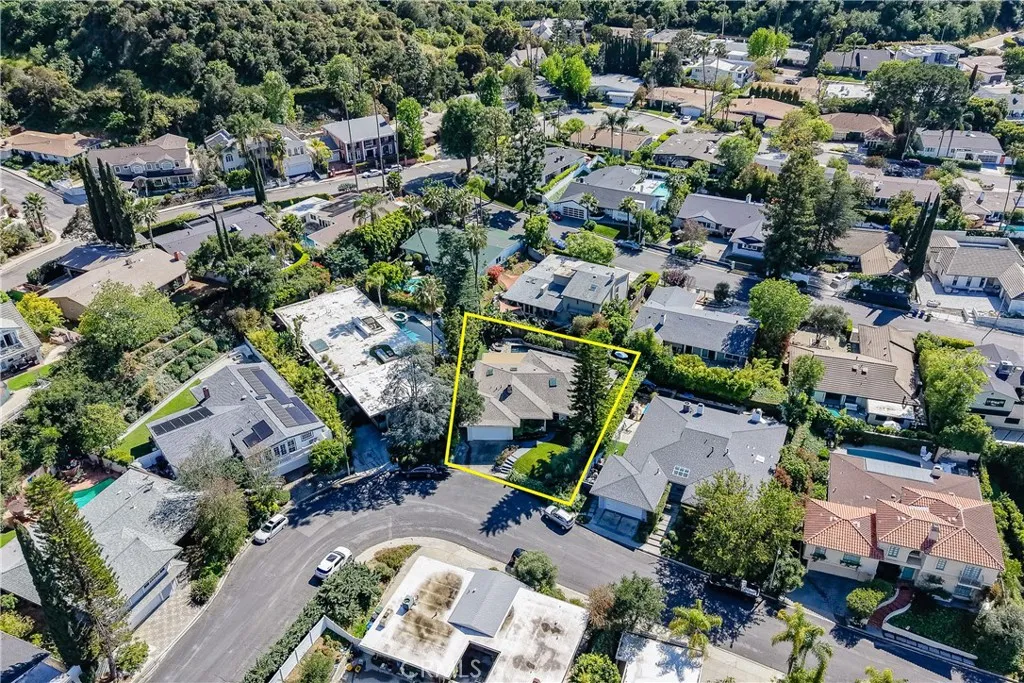 Additional image 38 of 11500 Dona Cecilia Dr, Studio City, CA 91604