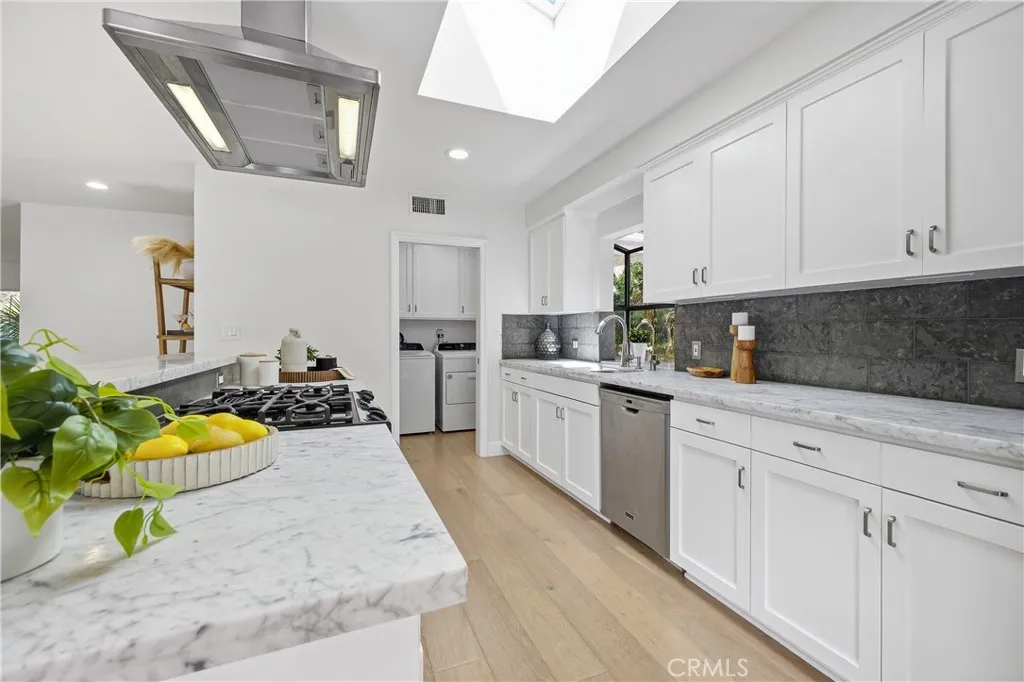 Additional image 52 of 11500 Dona Cecilia Dr, Studio City, CA 91604