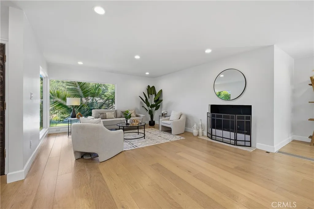 Additional image 43 of 11500 Dona Cecilia Dr, Studio City, CA 91604