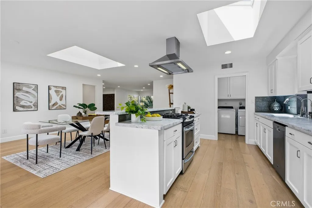 Additional image 13 of 11500 Dona Cecilia Dr, Studio City, CA 91604