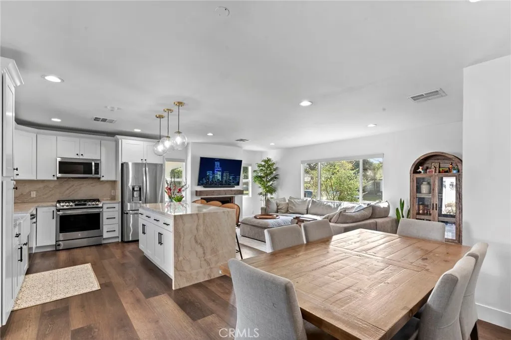 Additional image 13 of 14729 Bassett St, Van Nuys, CA 91405