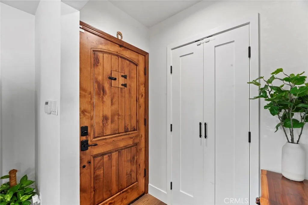 Additional image 4 of 14729 Bassett St, Van Nuys, CA 91405