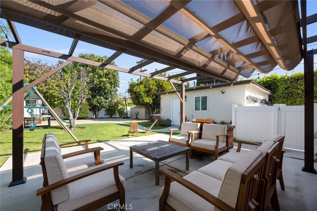 Additional image 22 of 14729 Bassett St, Van Nuys, CA 91405