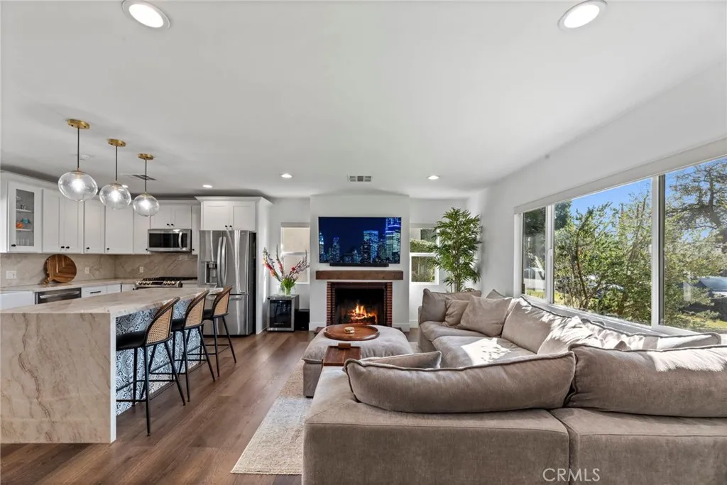 Additional image 5 of 14729 Bassett St, Van Nuys, CA 91405