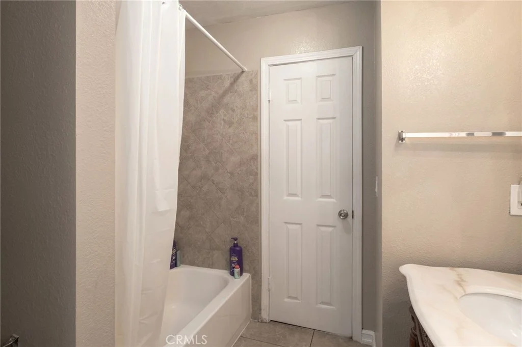 Additional image 79 of 4308 E Woodward Ave, Fresno, CA 93702