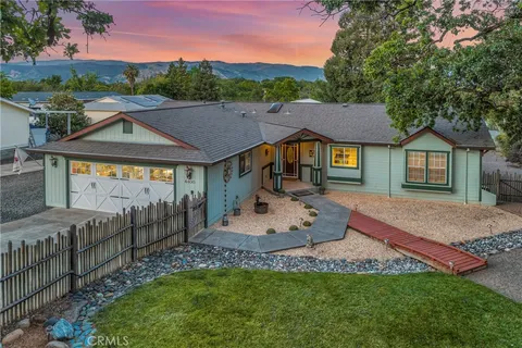 4400 Oak Avenue, Lakeport, CA 95453 - MLS#: LC25039232